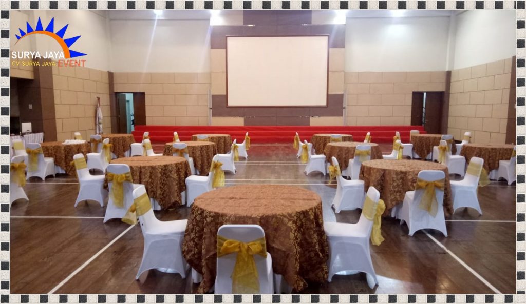 Sewa Round Table BSD Lengkap Dengan Taplak Meja 