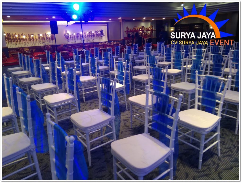 Sewa Kursi Tiffany Murah Terdekat