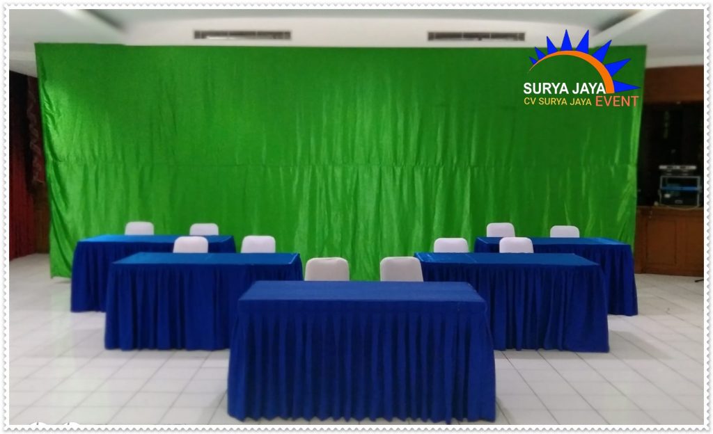Rental Meja Untuk Perlengkapan Seminar Dan Meeting