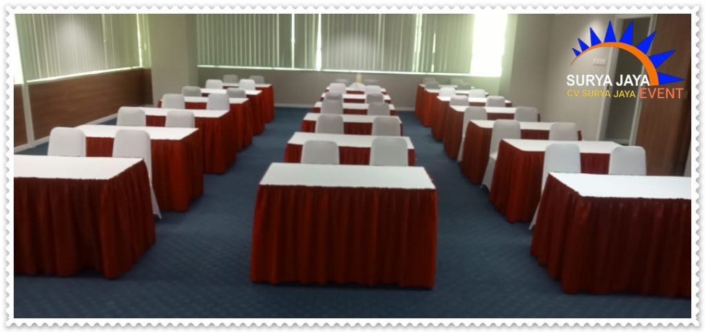 Rental Meja Untuk Perlengkapan Seminar Dan Meeting