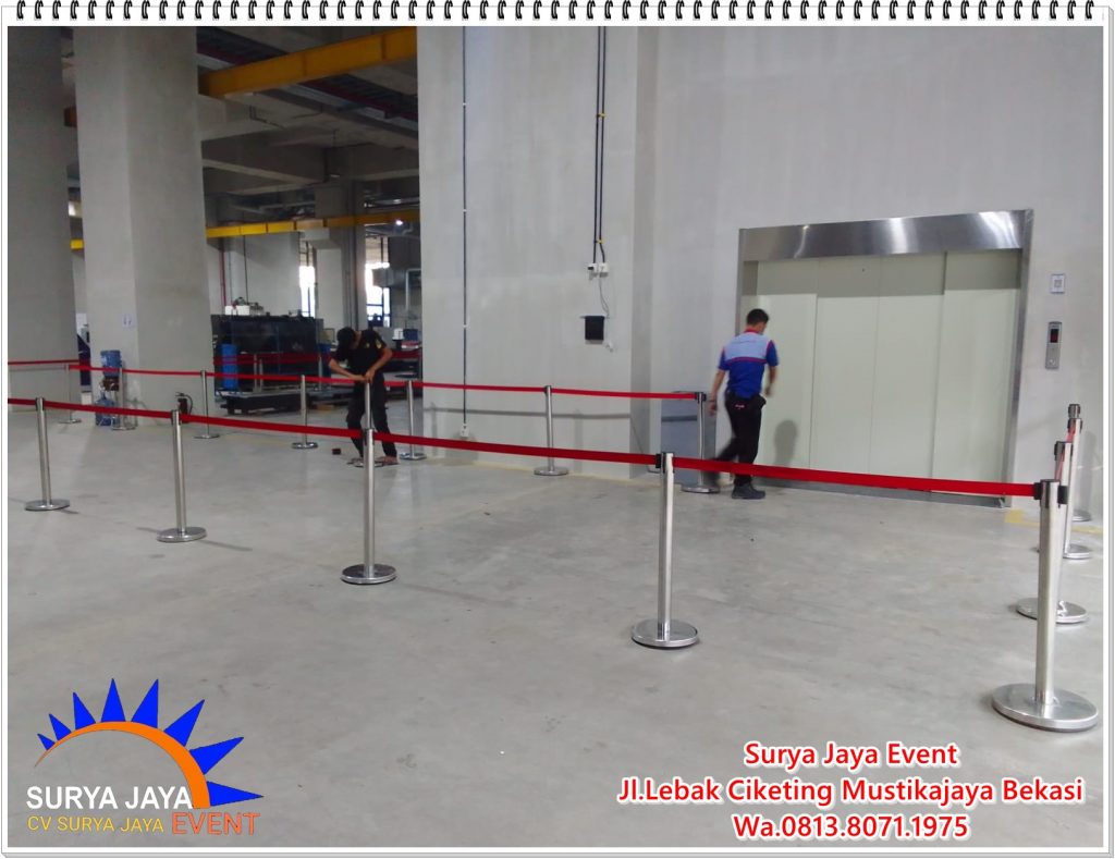 Rental Tiang Antrian Stainless Kualitas Terbaik