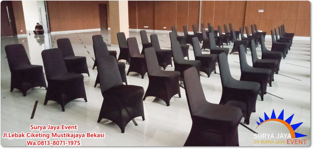 Rental Kursi Futura Plus Sarung Kursi Ketat Hitam