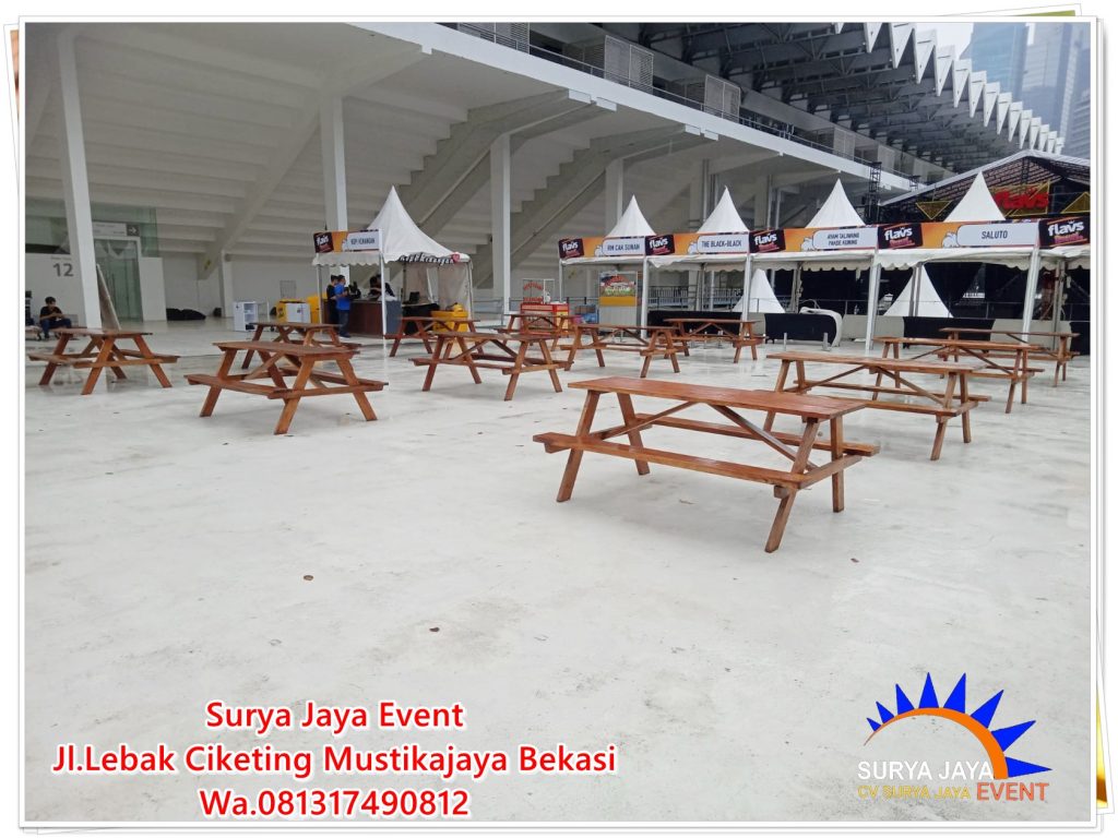 Rental Meja Taman 2in1 Event Istora Senayan
