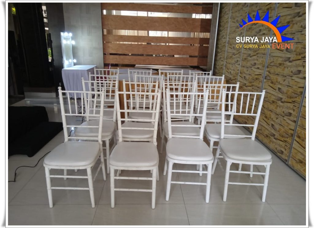 Sewa Kursi Tiffany Dekat Sini Murah Berkualitas