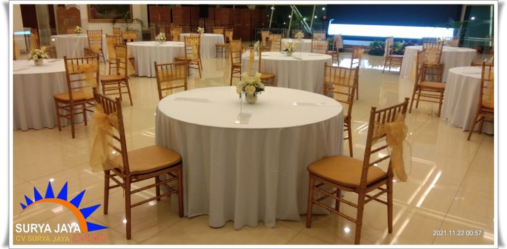 Sewa Kursi Tiffany Dekat Sini Murah Berkualitas