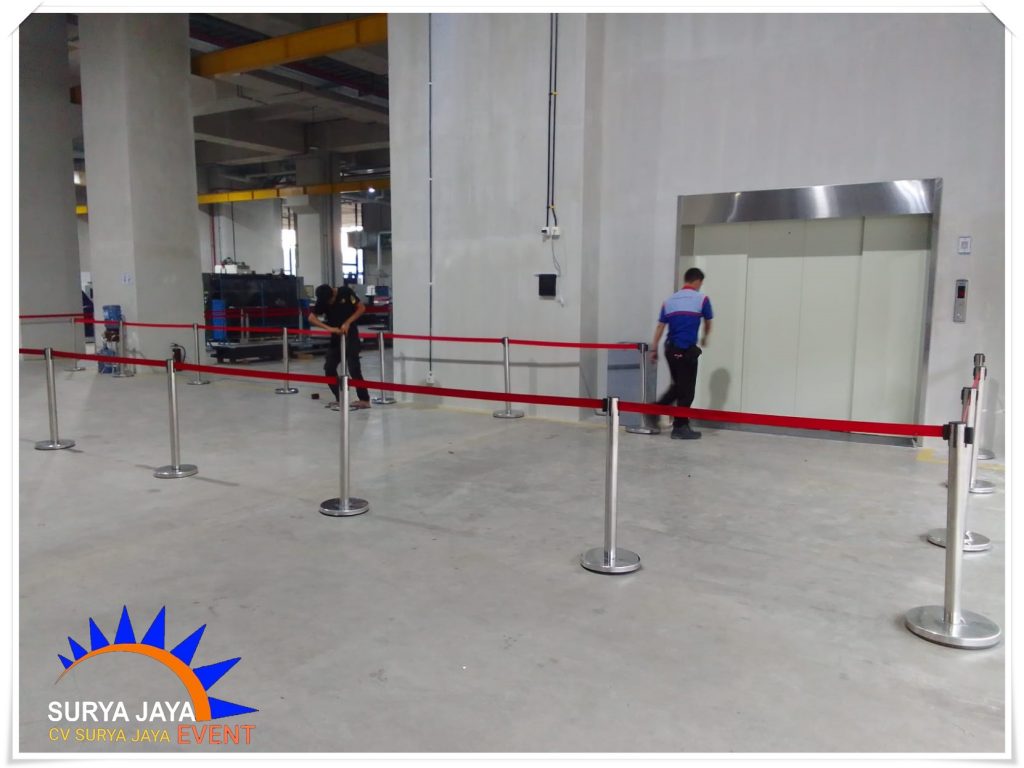 Penyewaan Tiang Antrian Terdekat Pelayanan 24 Jam