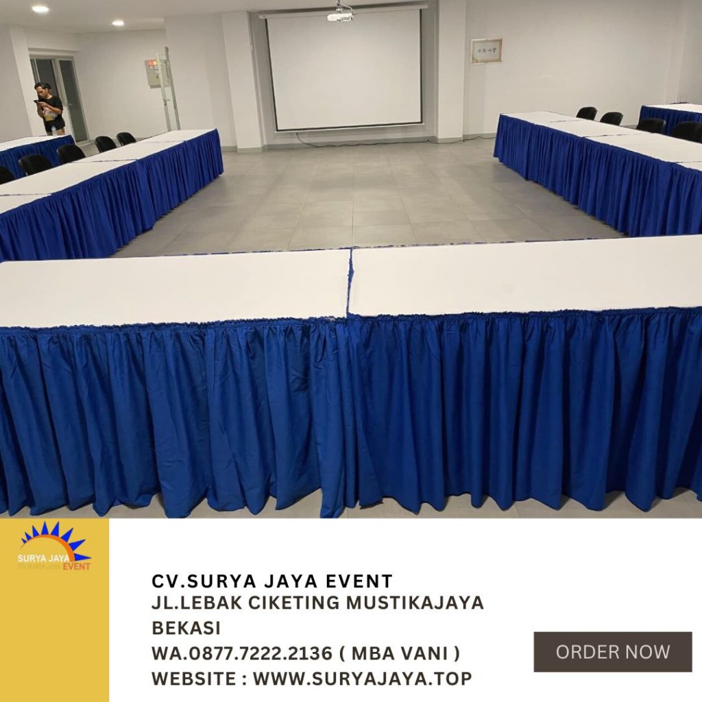 Sewa Meja Kotak Cover Putih Skirting Biru Area Jakarta Free Ongkir